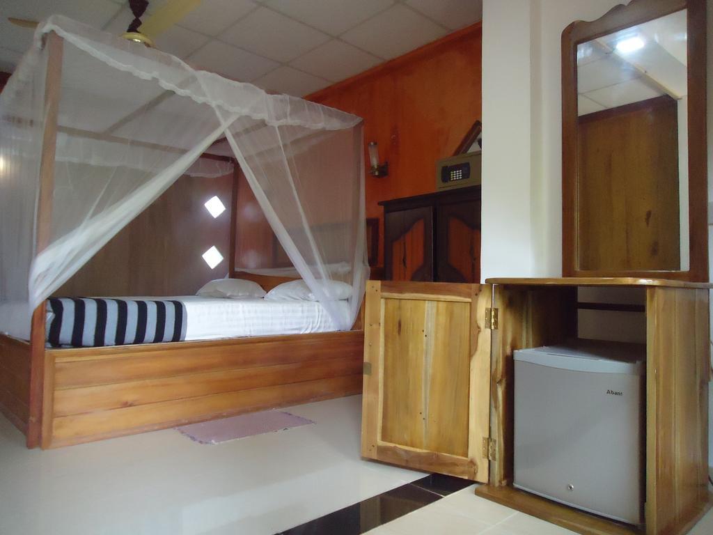 Sky Garden Mini Hotel Mirissa Exterior foto