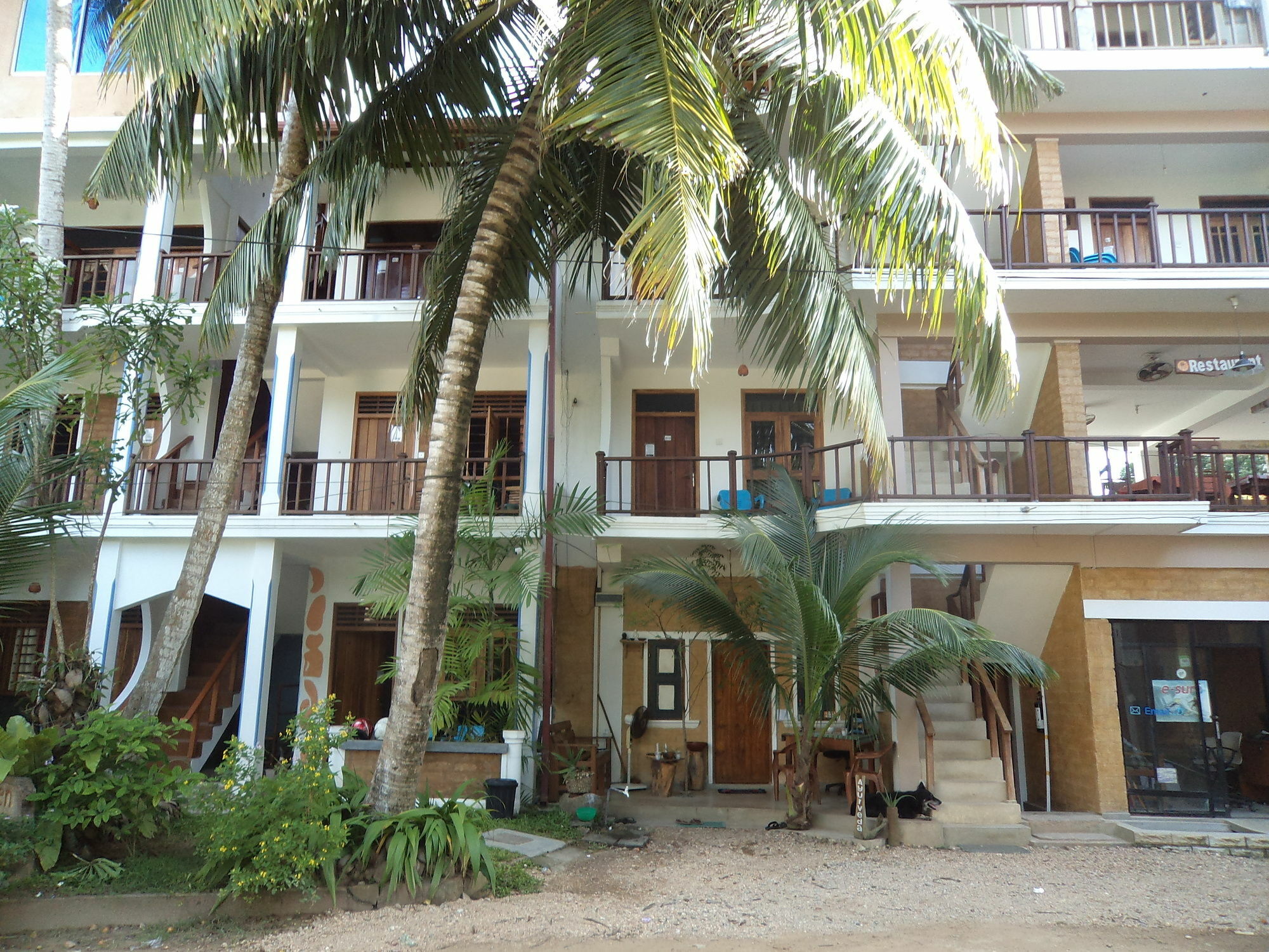 Sky Garden Mini Hotel Mirissa Exterior foto